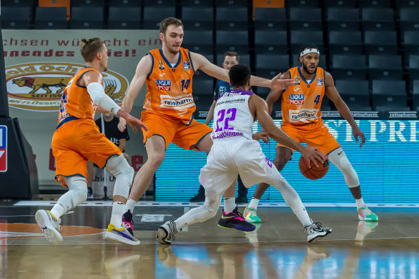 现和领袖气 现和领袖气